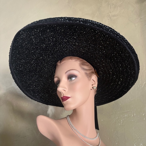SPLENDID 1950s\' BLACK STRAW CARWHEET HAT + WHITE FABRIC ROSE & OSTRICH FEATHER main image 10